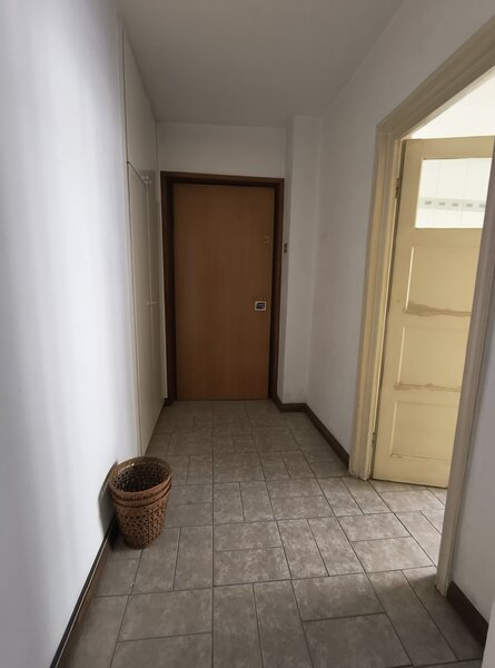 Piata Romana- Magheru- Ideal investitie!